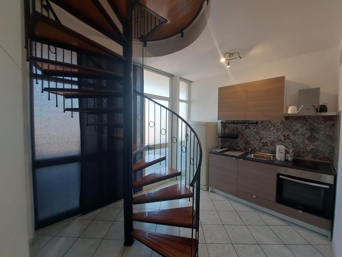 Appartement Terrazza Delle Rose à Nettuno Extérieur photo