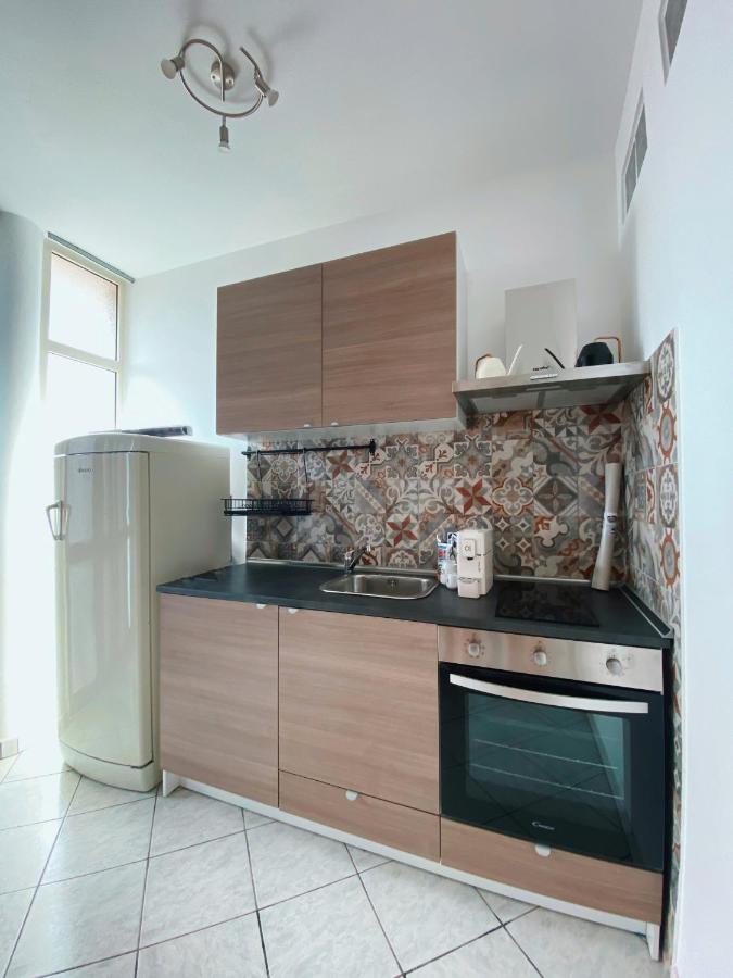 Appartement Terrazza Delle Rose à Nettuno Extérieur photo